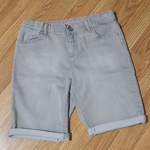 Children's Place Girls Grey Bermuda Shorts